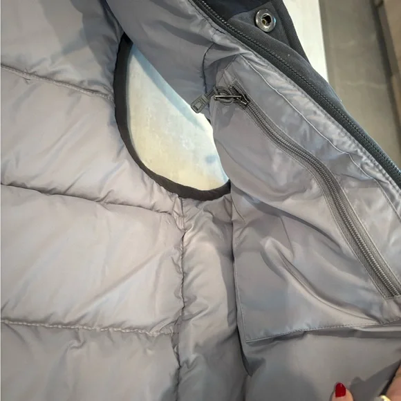 Patagonia Men's Black Puffer Vest